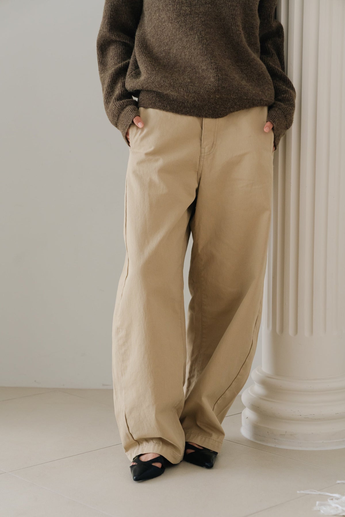 Loose fit straight pants-BEIGE