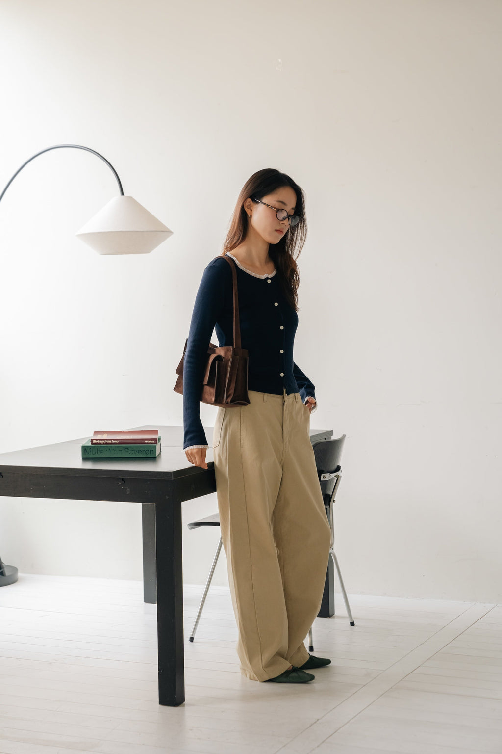 Loose fit straight pants-BEIGE