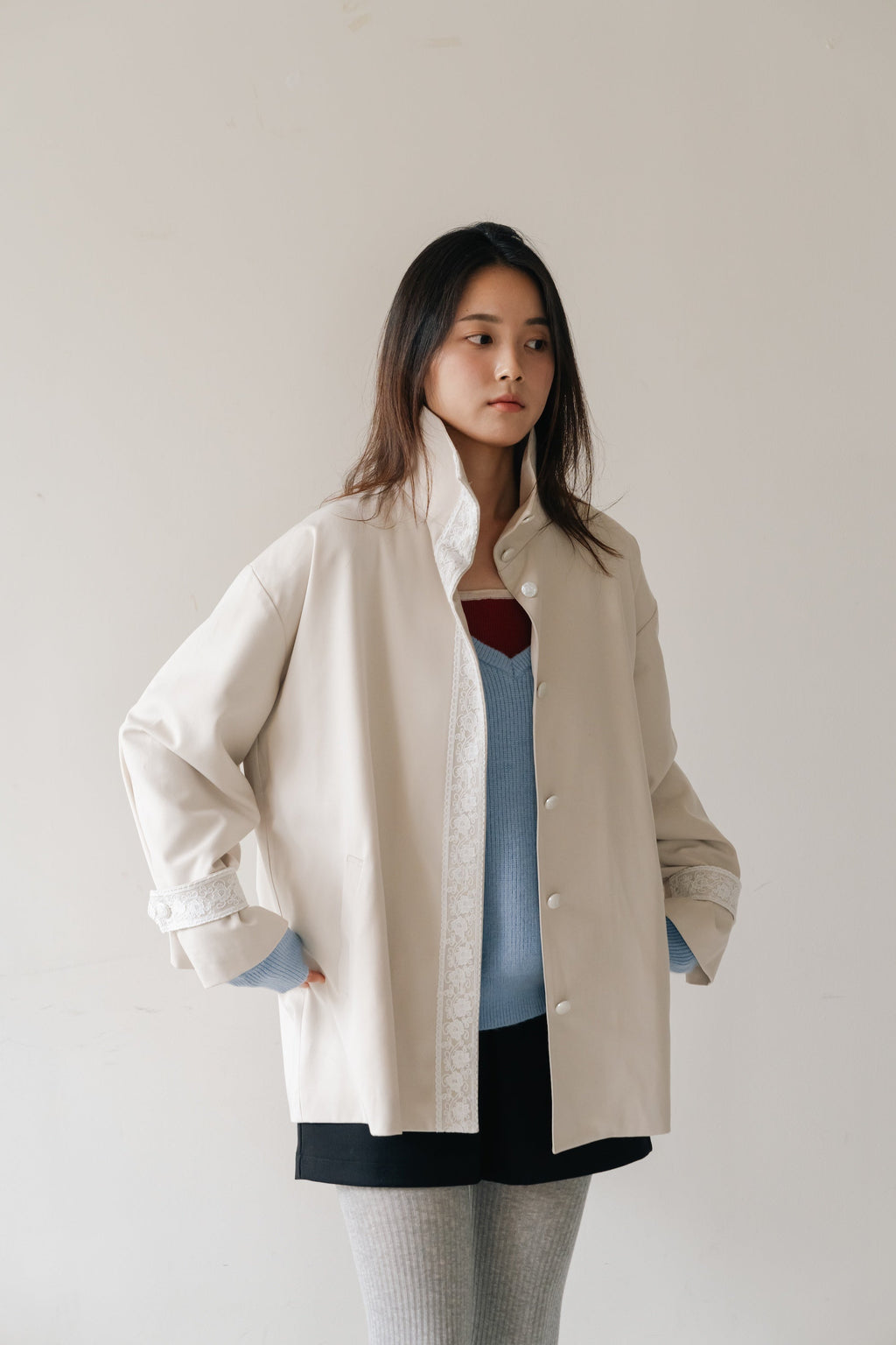 Lace Volume Coat-BEIGE
