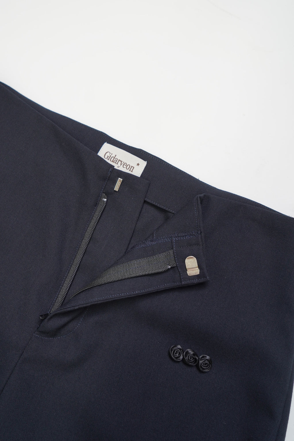 Cropped Slim Pants-NAVY