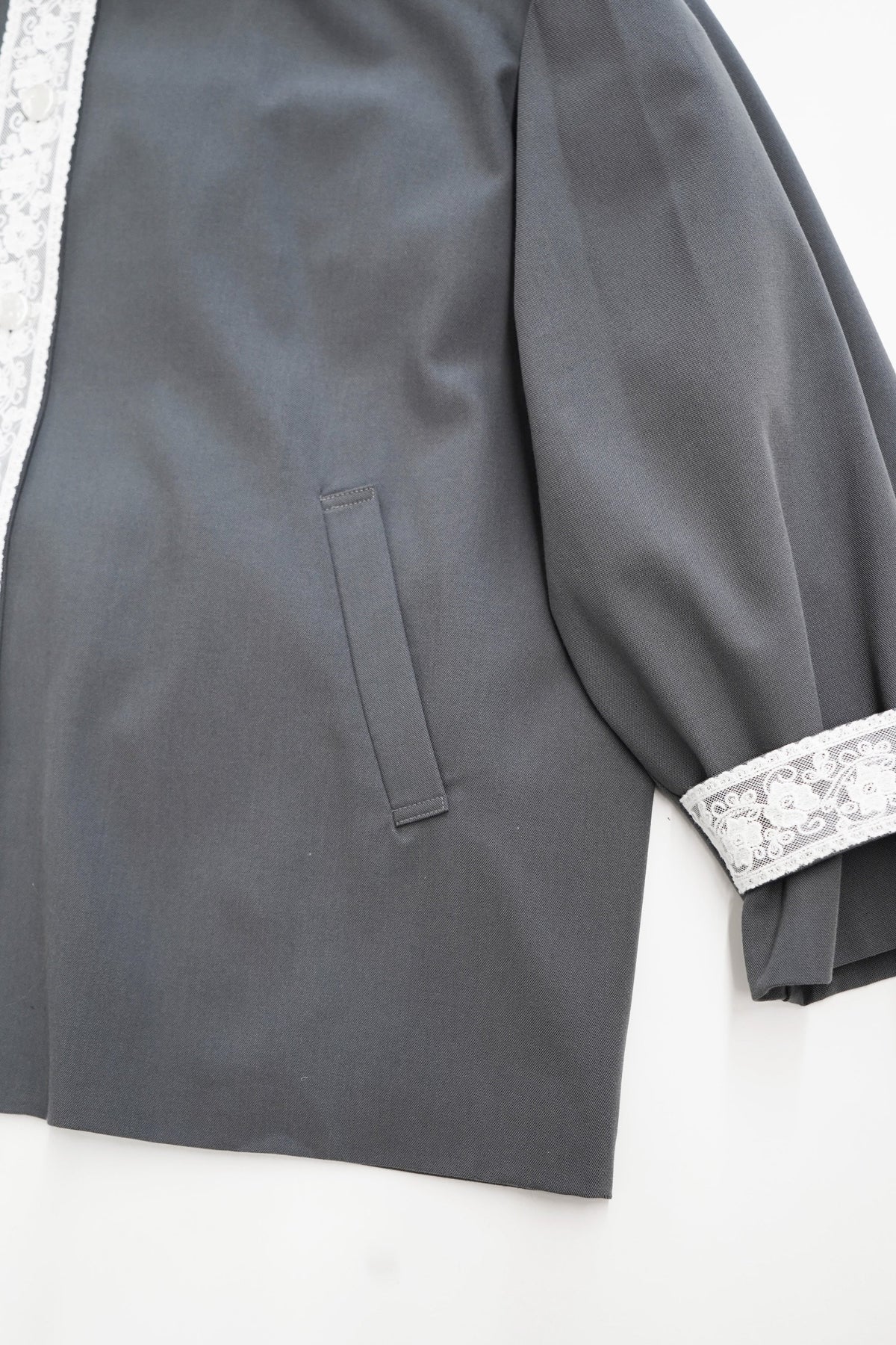 Lace Volume Coat-GREY