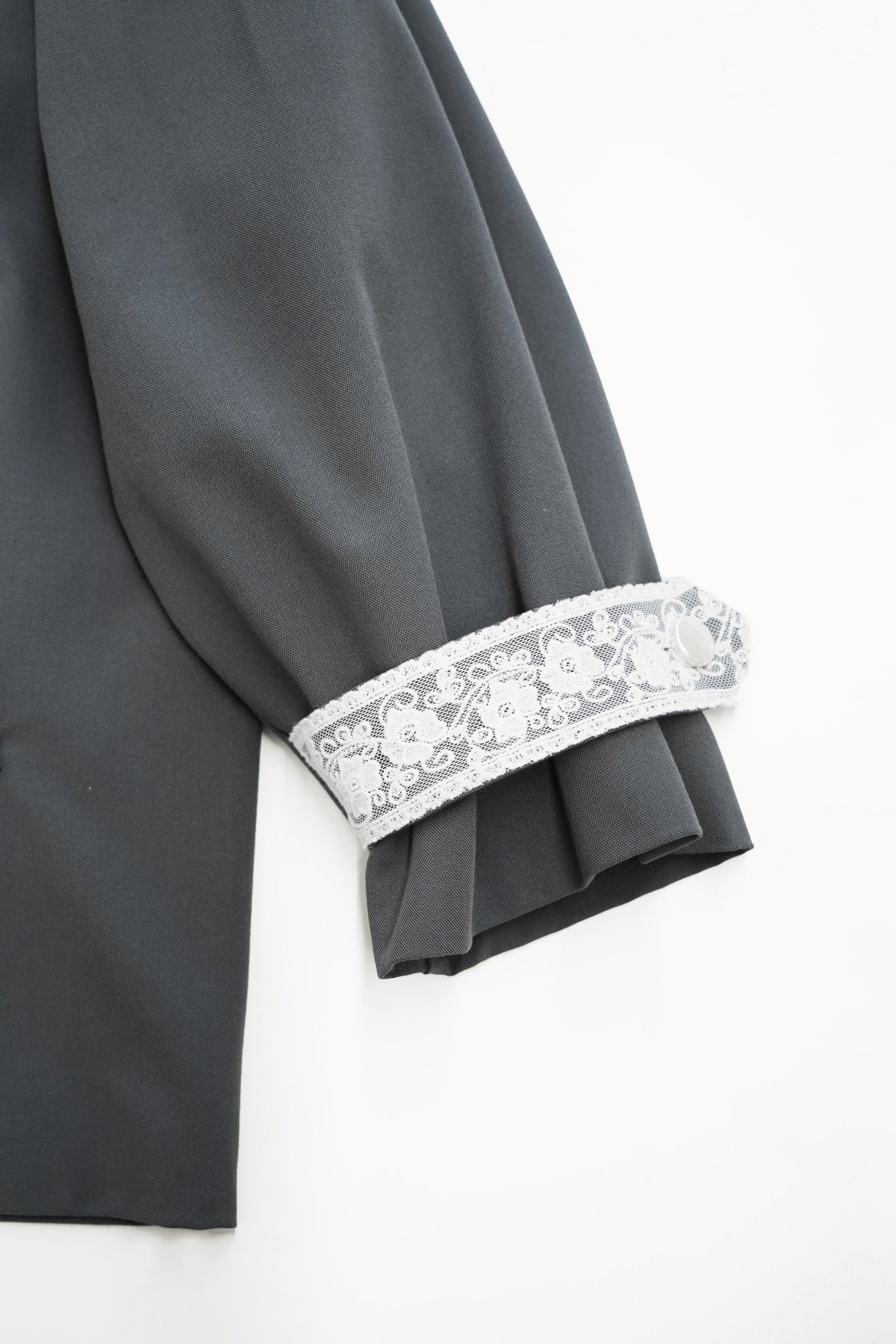 Lace Volume Coat-GREY
