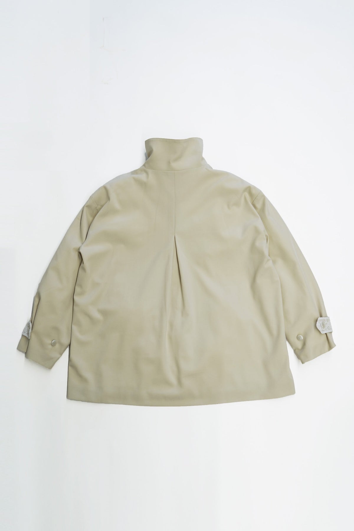 Lace Volume Coat-BEIGE
