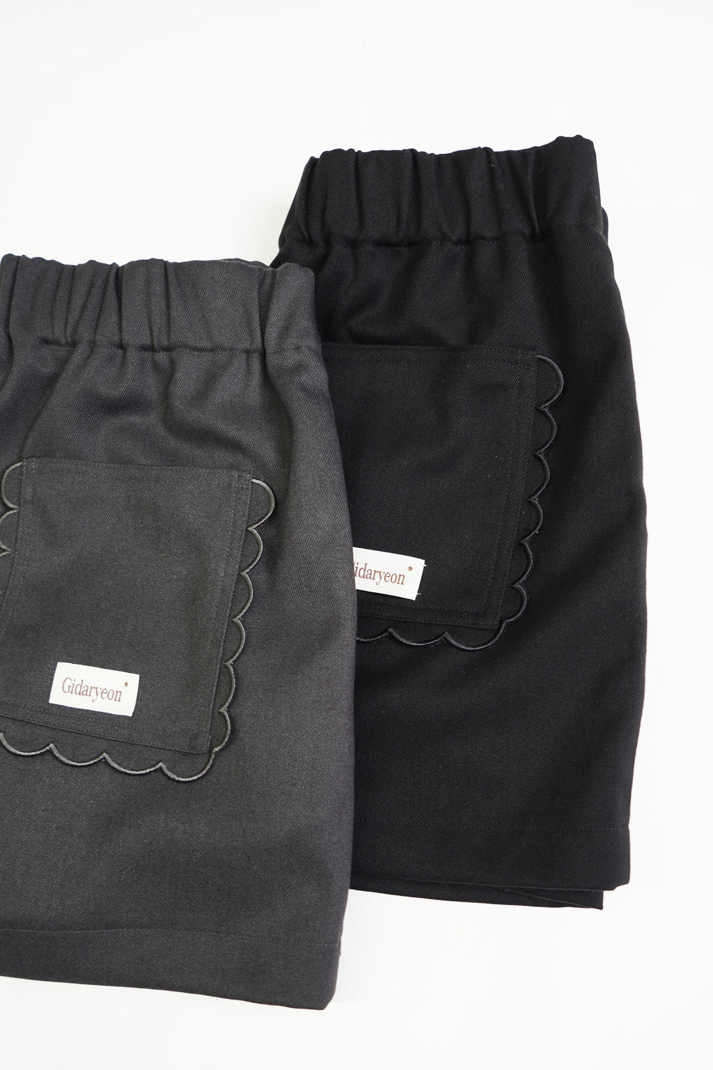 Back Frill Shorts-GREY