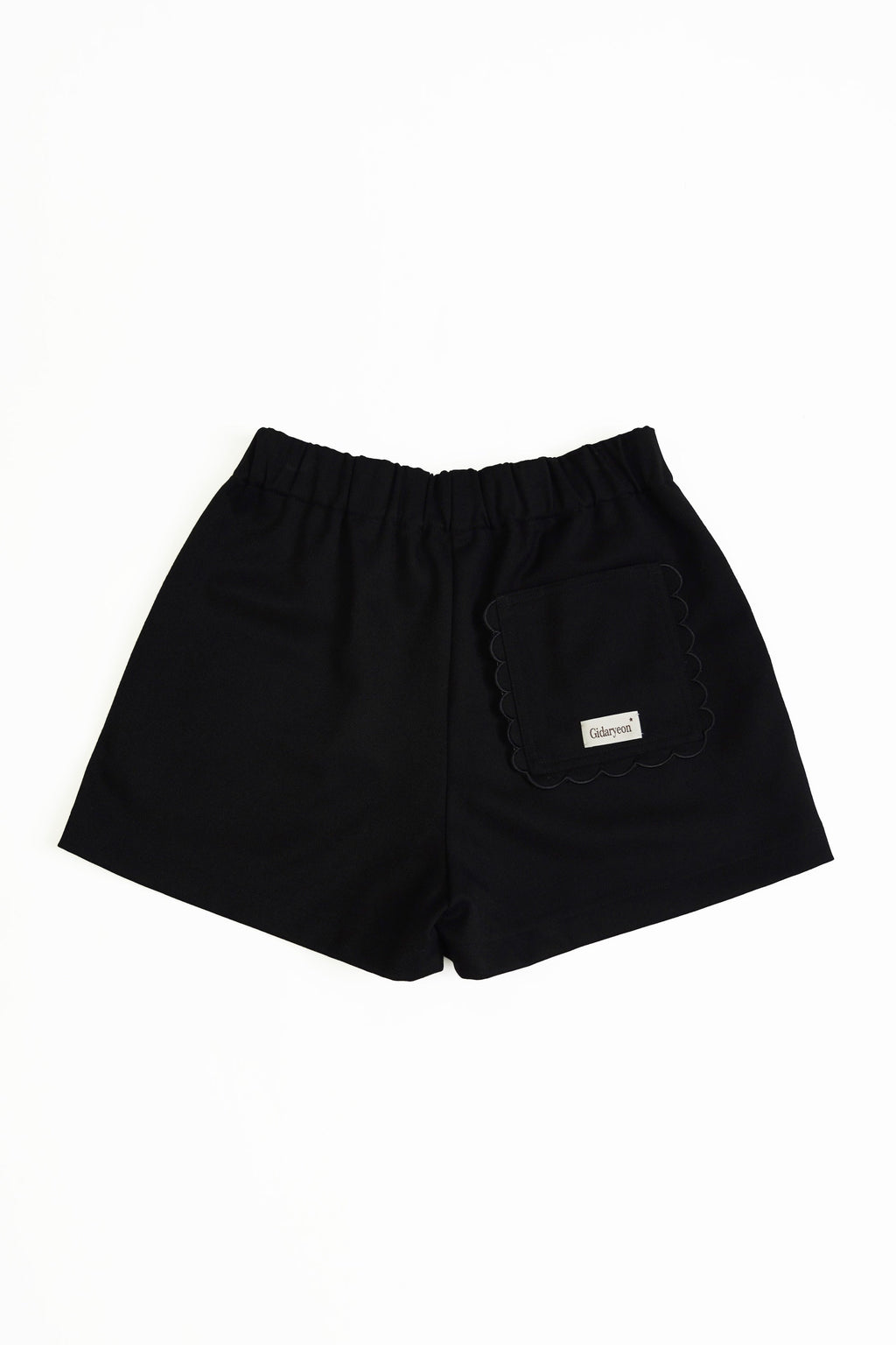 Back Frill Shorts-BLACK